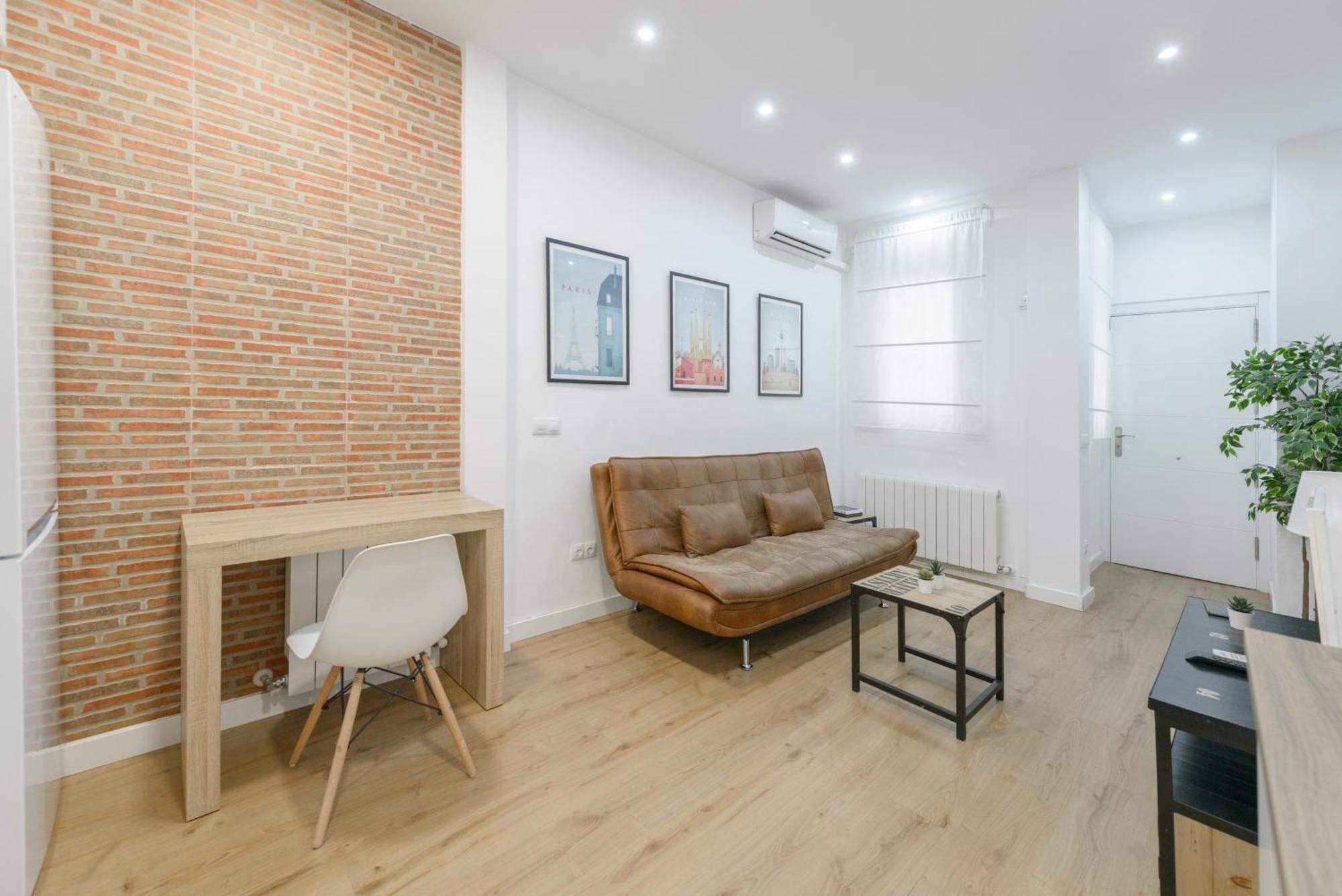 마드리드 Avila Calle, Precioso Estudio En Santiago Bernabeu-Estrecho En Segundo Piso Sin Ascensor 아파트 외부 사진