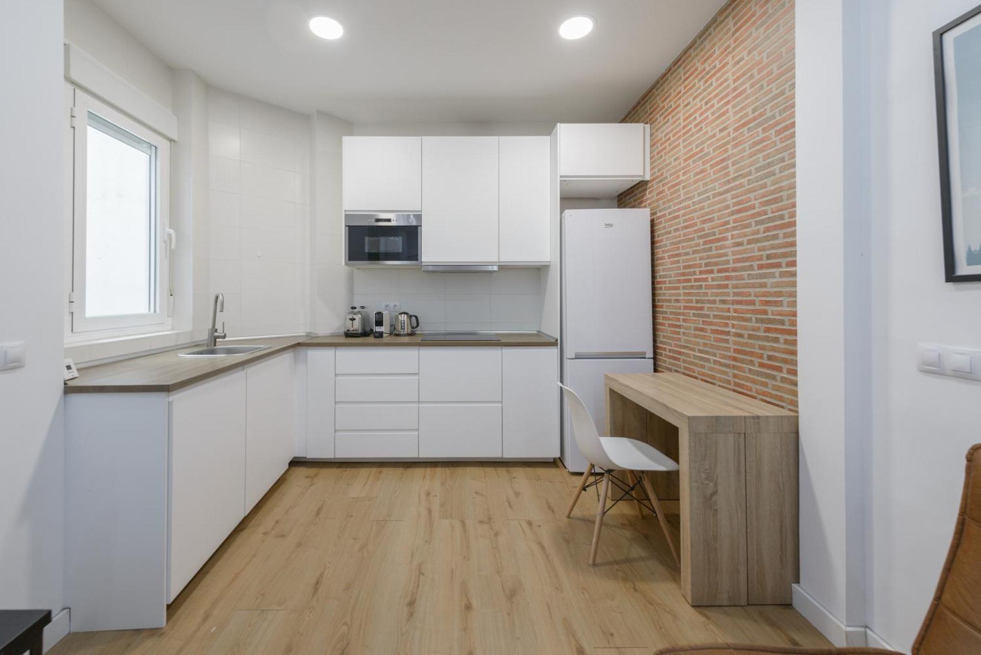 마드리드 Avila Calle, Precioso Estudio En Santiago Bernabeu-Estrecho En Segundo Piso Sin Ascensor 아파트 외부 사진