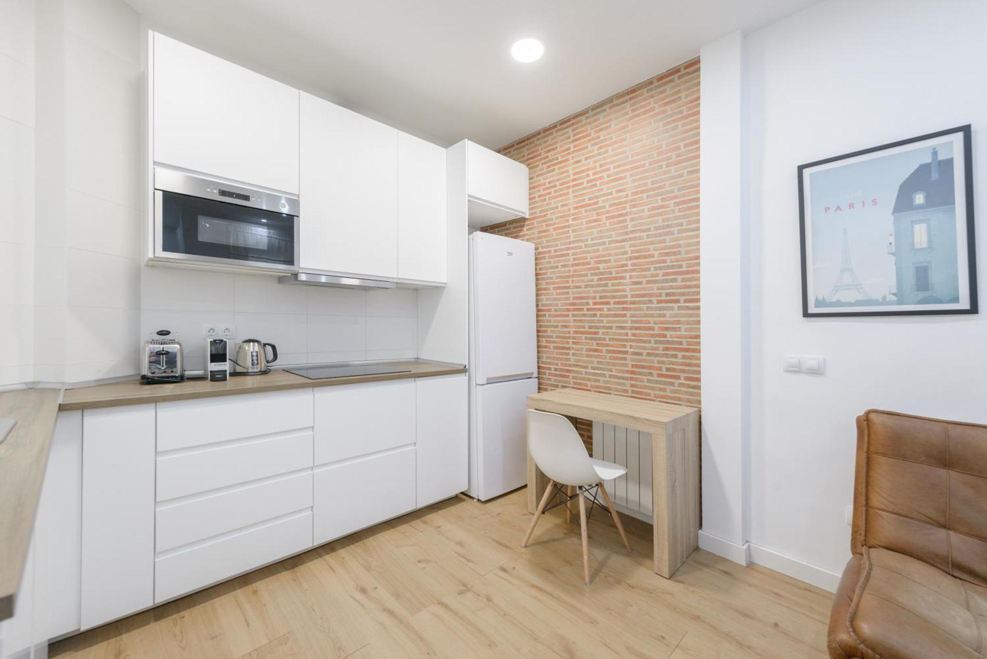 마드리드 Avila Calle, Precioso Estudio En Santiago Bernabeu-Estrecho En Segundo Piso Sin Ascensor 아파트 외부 사진