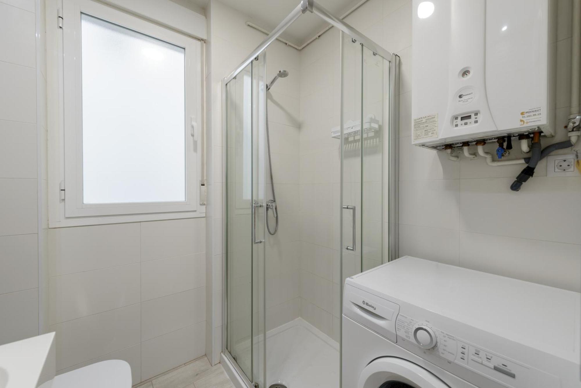 마드리드 Avila Calle, Precioso Estudio En Santiago Bernabeu-Estrecho En Segundo Piso Sin Ascensor 아파트 외부 사진