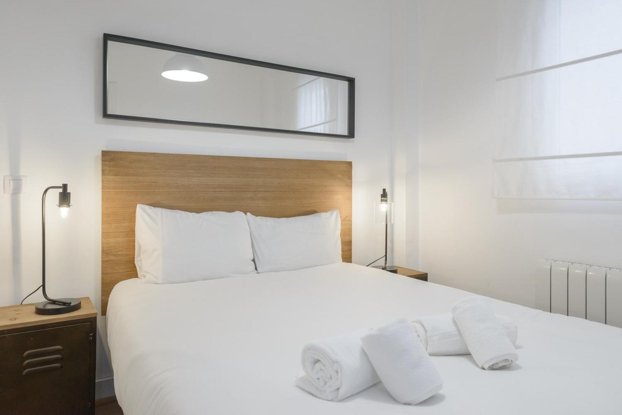 마드리드 Avila Calle, Precioso Estudio En Santiago Bernabeu-Estrecho En Segundo Piso Sin Ascensor 아파트 외부 사진