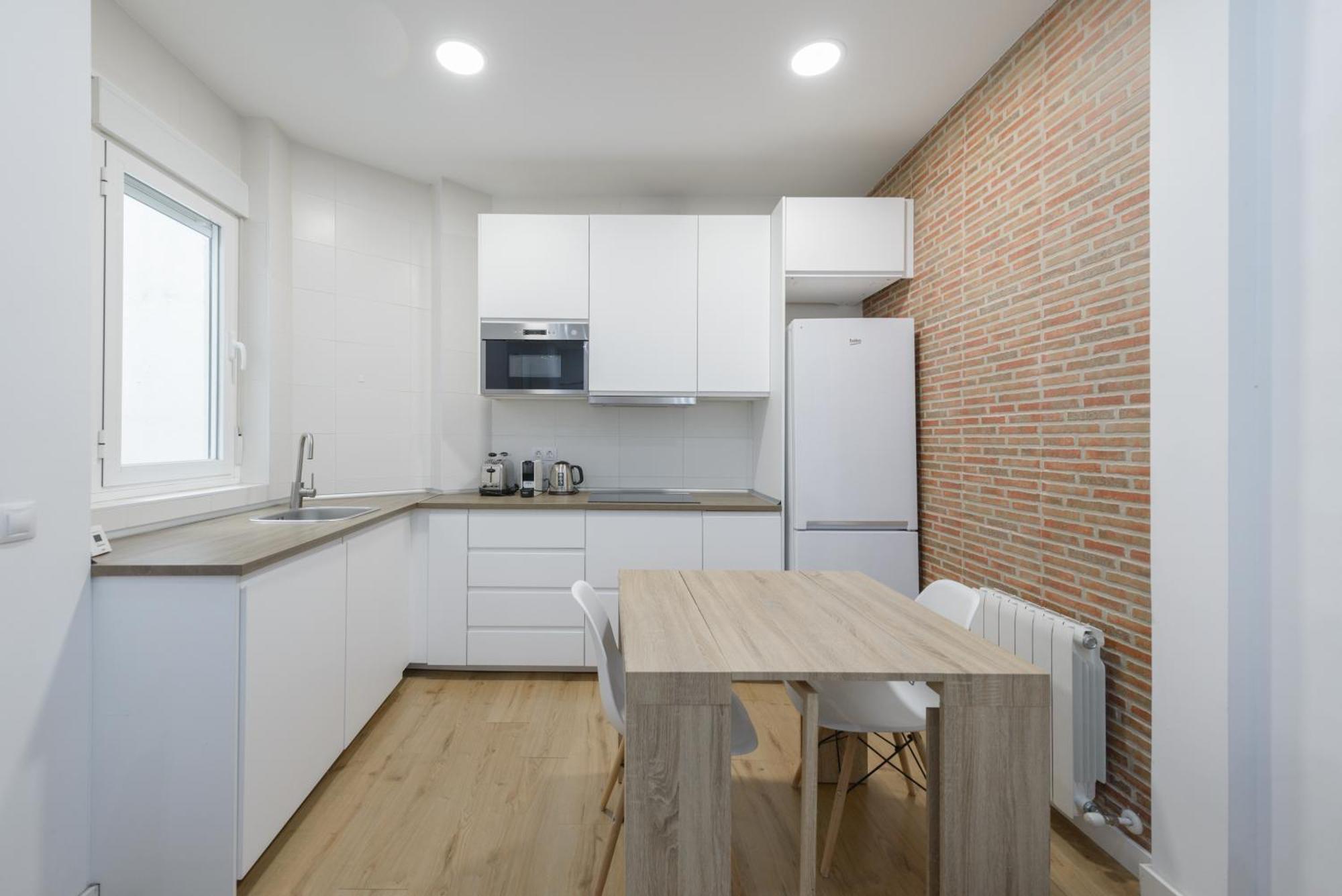 마드리드 Avila Calle, Precioso Estudio En Santiago Bernabeu-Estrecho En Segundo Piso Sin Ascensor 아파트 외부 사진