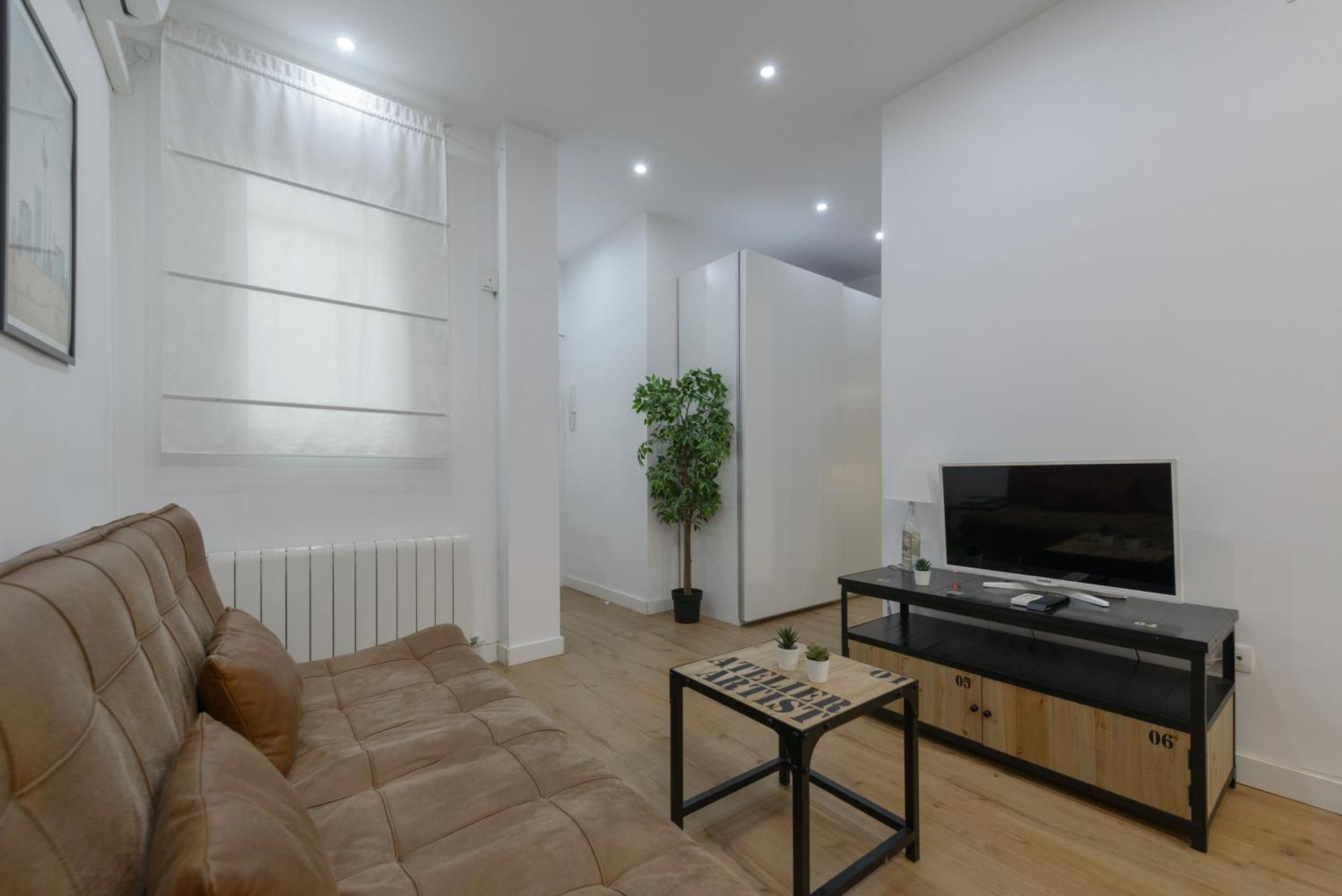 마드리드 Avila Calle, Precioso Estudio En Santiago Bernabeu-Estrecho En Segundo Piso Sin Ascensor 아파트 외부 사진