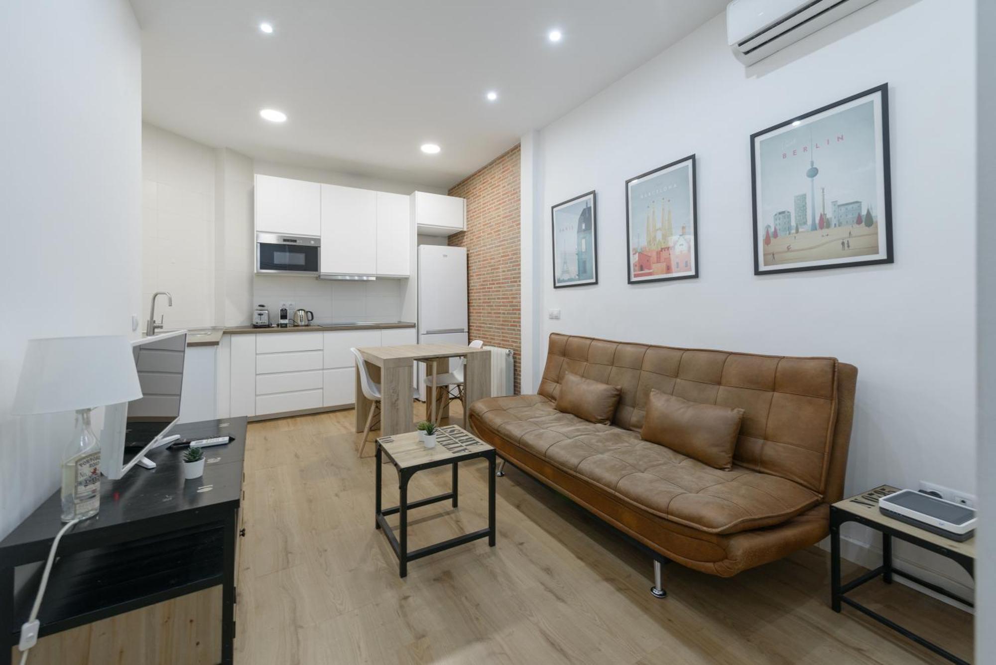 마드리드 Avila Calle, Precioso Estudio En Santiago Bernabeu-Estrecho En Segundo Piso Sin Ascensor 아파트 외부 사진